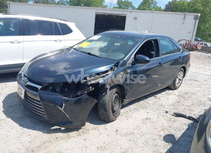 Photo 2 of 2016 Toyota Camry LE (VIN 4T1BF1FK1GU605178)