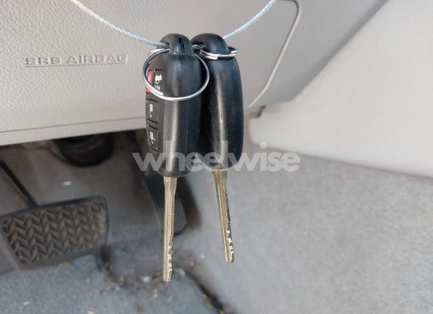 Photo 11 of 2017 Toyota Camry LE (VIN 4T1BF1FK1HU268111)