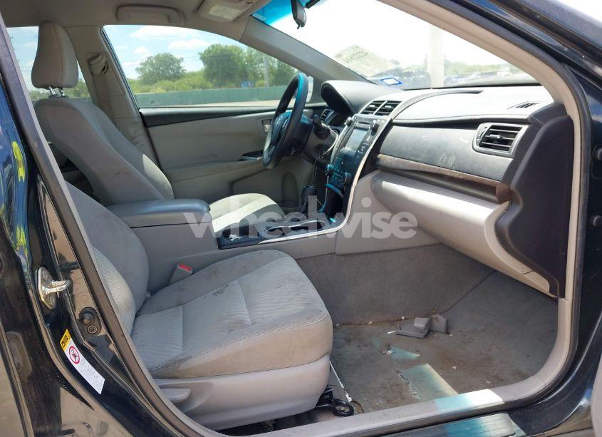 Photo 5 of 2017 Toyota Camry LE (VIN 4T1BF1FK1HU268111)