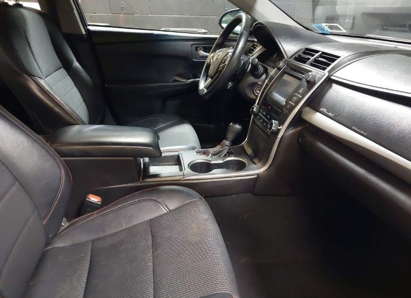 Photo 5 of 2017 Toyota Camry SE (VIN 4T1BF1FK1HU309045)