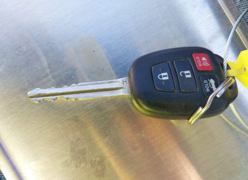 Photo 11 of 2017 Toyota Camry SE (VIN 4T1BF1FK1HU312009)