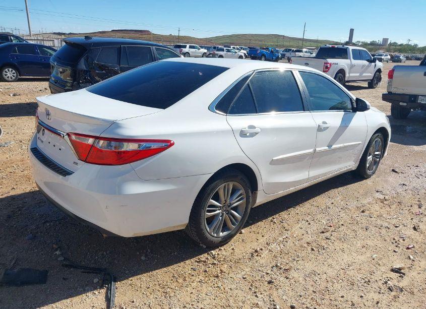Photo 4 of 2017 Toyota Camry SE (VIN 4T1BF1FK1HU312009)