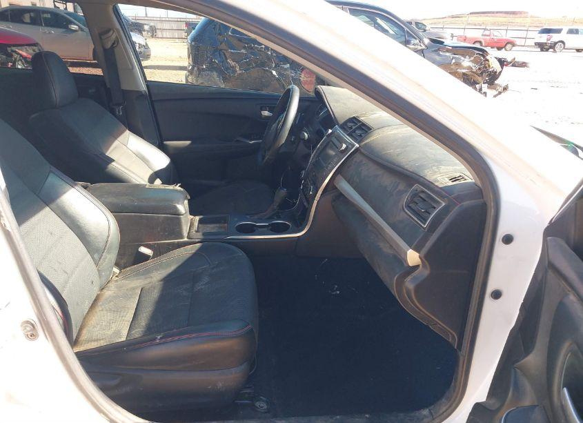 Photo 5 of 2017 Toyota Camry SE (VIN 4T1BF1FK1HU312009)