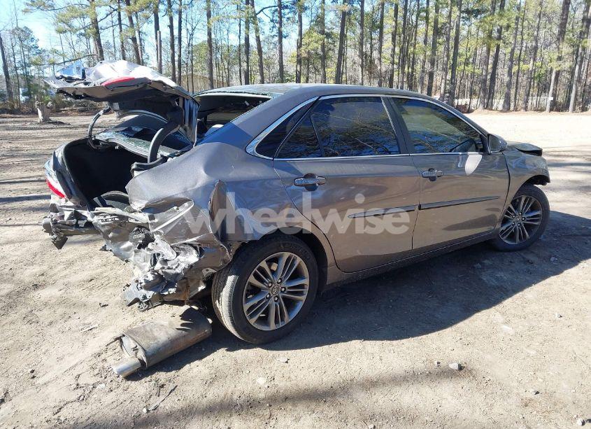 Photo 4 of 2017 Toyota Camry SE (VIN 4T1BF1FK1HU335404)