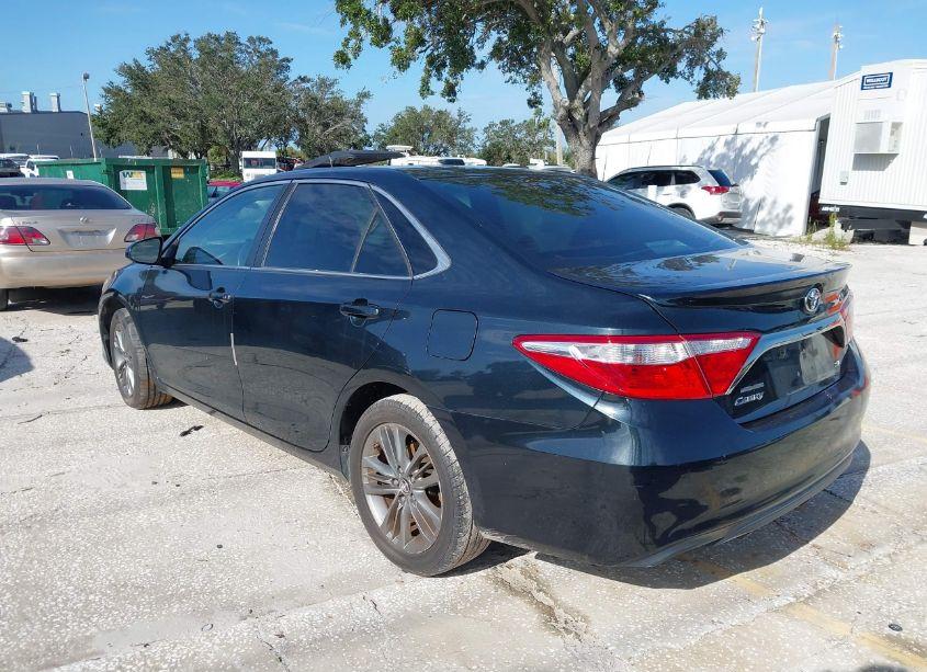 Photo 3 of 2017 Toyota Camry SE (VIN 4T1BF1FK1HU336844)