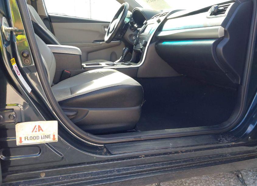 Photo 6 of 2017 Toyota Camry SE (VIN 4T1BF1FK1HU336844)