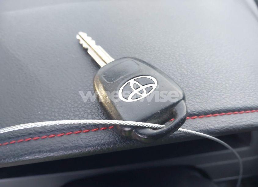 Photo 11 of 2017 Toyota Camry SE (VIN 4T1BF1FK1HU340652)