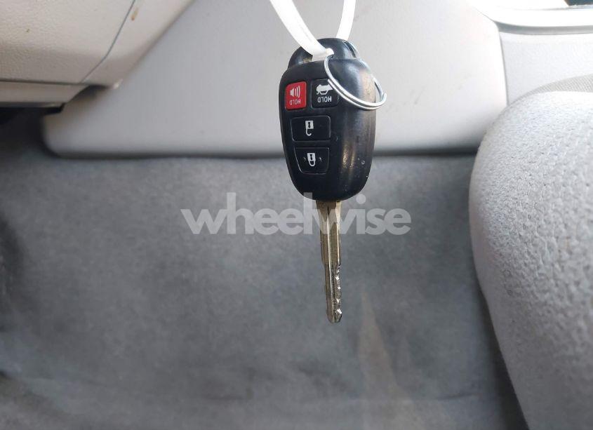 Photo 11 of 2017 Toyota Camry LE/SE/XLE/XSE (VIN 4T1BF1FK1HU369195)