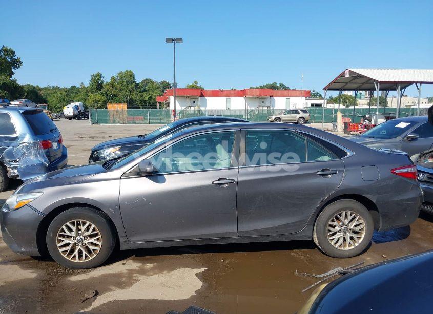 Photo 15 of 2017 Toyota Camry LE/SE/XLE/XSE (VIN 4T1BF1FK1HU369195)