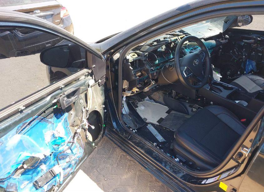 Photo 18 of 2017 Toyota Camry SE (VIN 4T1BF1FK1HU376146)