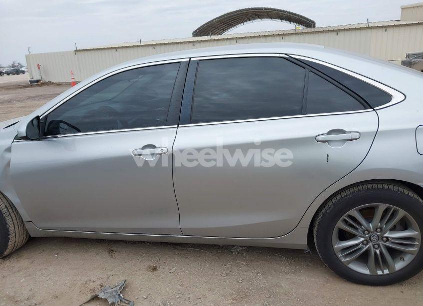 Photo 14 of 2017 Toyota Camry SE (VIN 4T1BF1FK1HU379080)