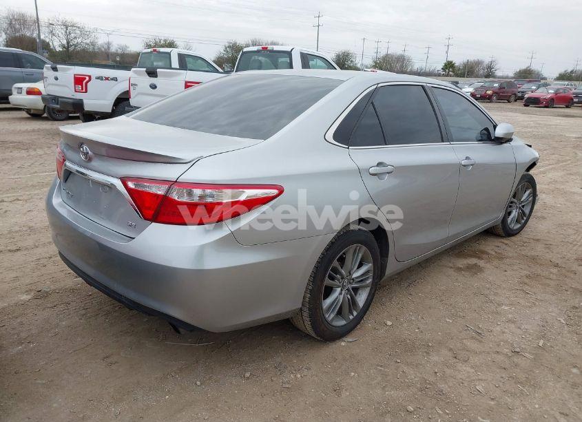 Photo 4 of 2017 Toyota Camry SE (VIN 4T1BF1FK1HU379080)