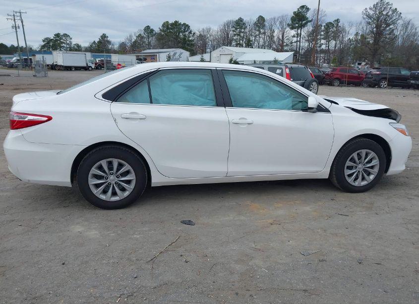 Photo 13 of 2017 Toyota Camry LE (VIN 4T1BF1FK1HU385199)