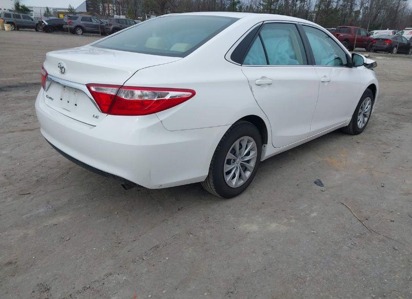 Photo 4 of 2017 Toyota Camry LE (VIN 4T1BF1FK1HU385199)