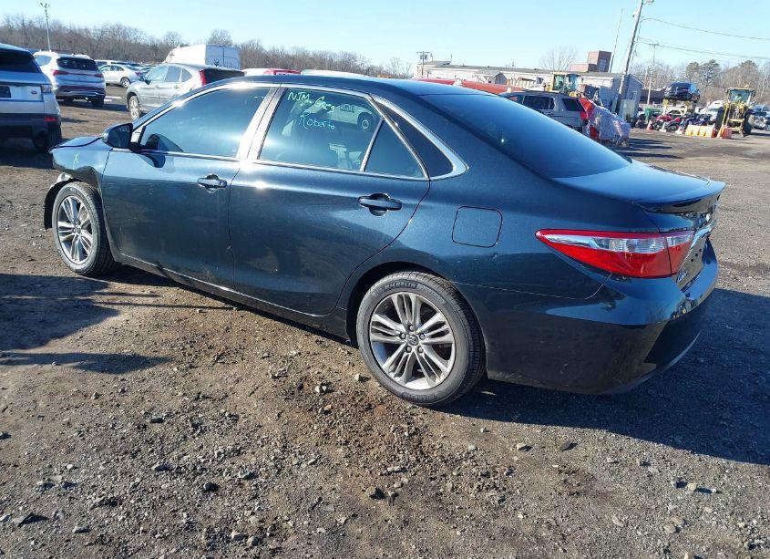 Photo 3 of 2017 Toyota Camry SE (VIN 4T1BF1FK1HU390810)