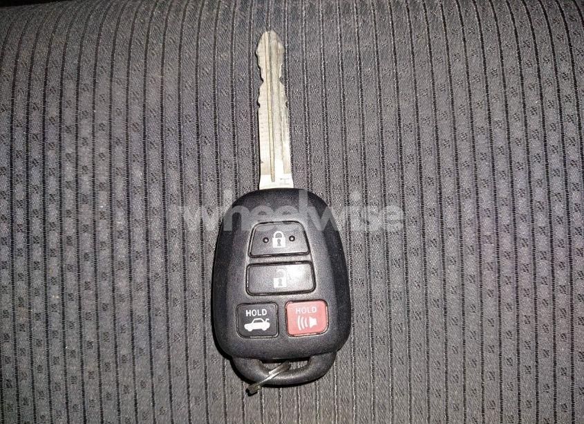 Photo 11 of 2017 Toyota Camry SE (VIN 4T1BF1FK1HU403247)