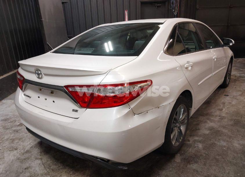 Photo 4 of 2017 Toyota Camry SE (VIN 4T1BF1FK1HU403247)