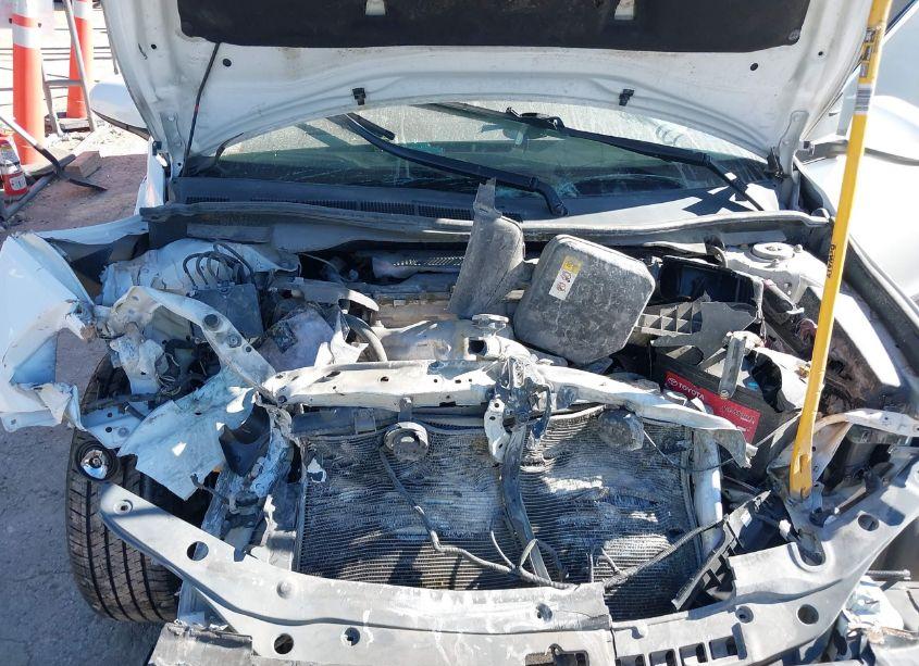 Photo 10 of 2017 Toyota Camry SE (VIN 4T1BF1FK1HU417276)