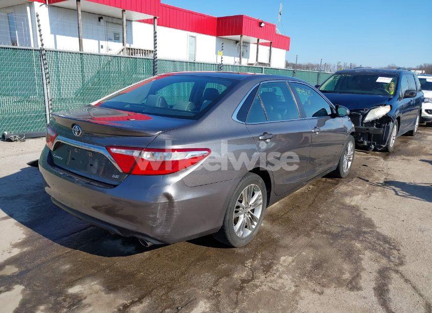 Photo 4 of 2017 Toyota Camry SE (VIN 4T1BF1FK1HU425412)
