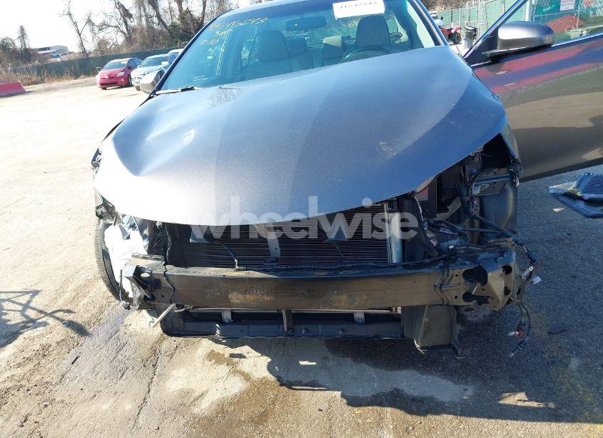 Photo 6 of 2017 Toyota Camry SE (VIN 4T1BF1FK1HU425412)