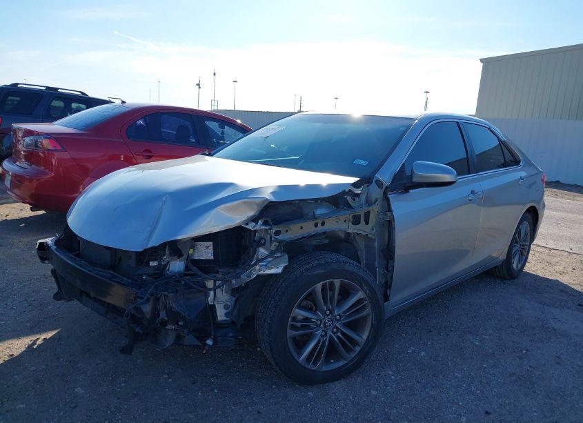 Photo 2 of 2017 Toyota Camry SE (VIN 4T1BF1FK1HU442601)