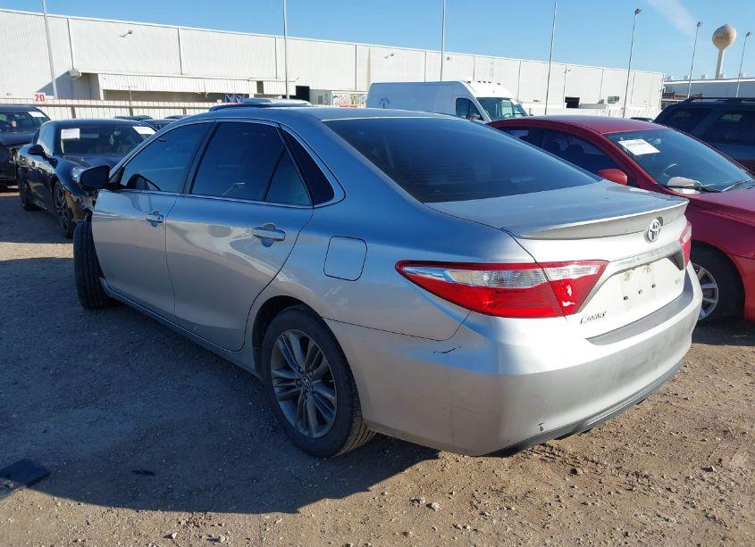 Photo 3 of 2017 Toyota Camry SE (VIN 4T1BF1FK1HU442601)