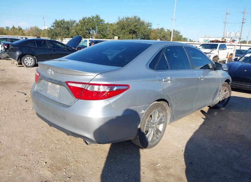 Photo 4 of 2017 Toyota Camry SE (VIN 4T1BF1FK1HU442601)