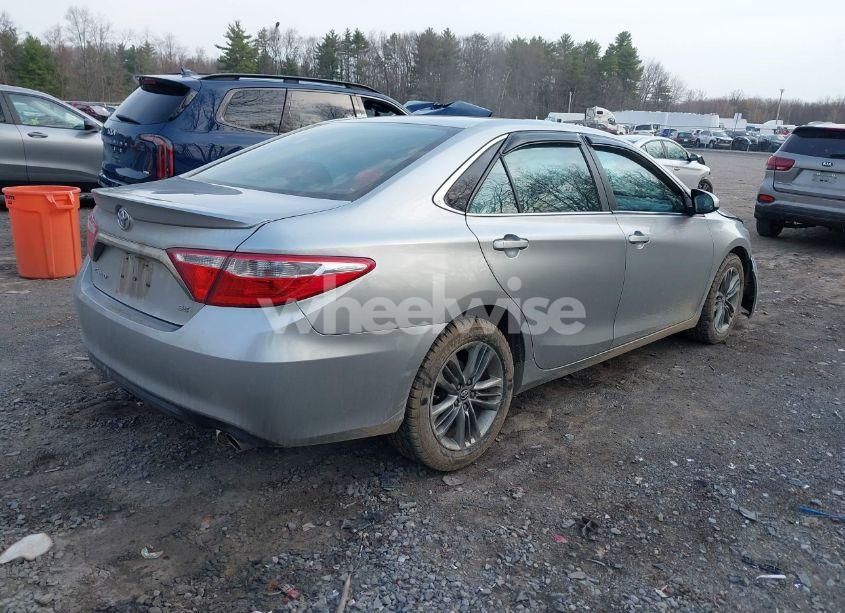 Photo 4 of 2017 Toyota Camry SE (VIN 4T1BF1FK1HU615467)