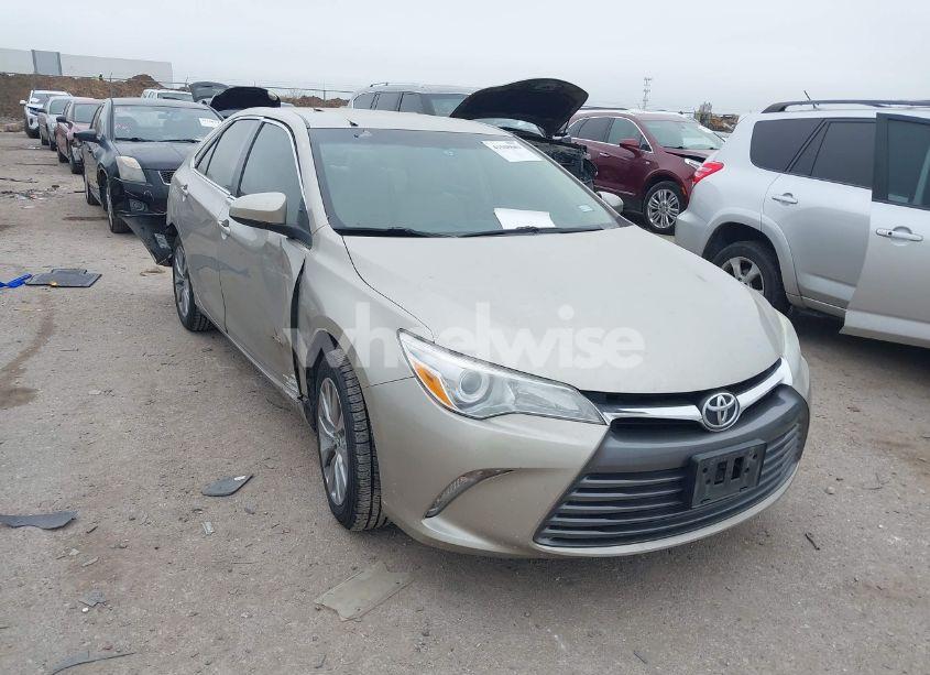2017 Toyota Camry XLE (VIN 4T1BF1FK1HU623164) main photo