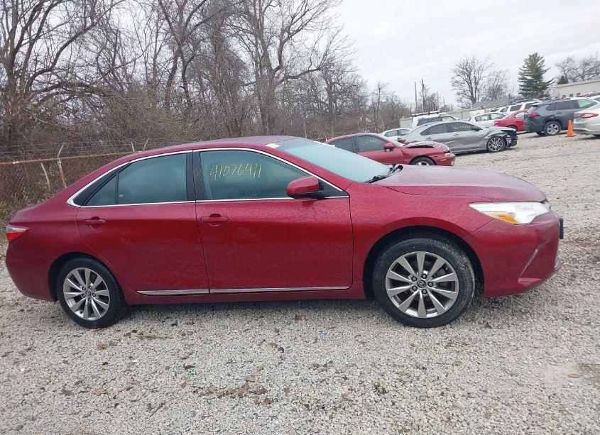 Photo 13 of 2017 Toyota Camry XLE (VIN 4T1BF1FK1HU635542)