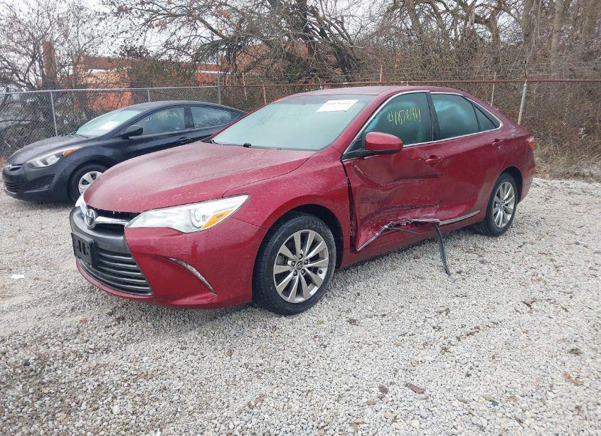 Photo 2 of 2017 Toyota Camry XLE (VIN 4T1BF1FK1HU635542)