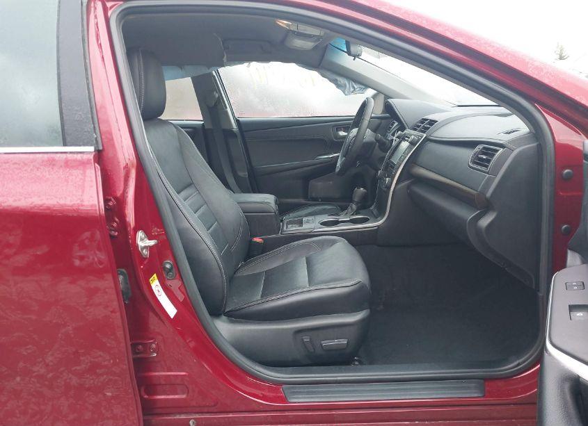 Photo 5 of 2017 Toyota Camry XLE (VIN 4T1BF1FK1HU635542)