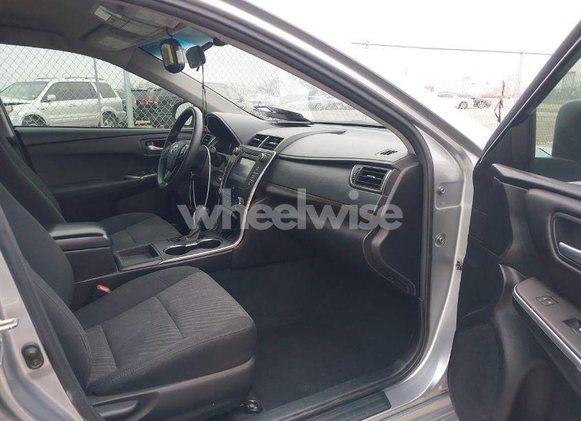 Photo 5 of 2017 Toyota Camry LE (VIN 4T1BF1FK1HU639719)