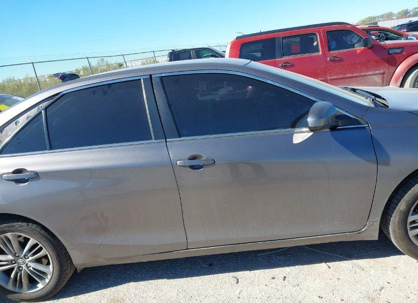 Photo 13 of 2017 Toyota Camry SE (VIN 4T1BF1FK1HU639753)