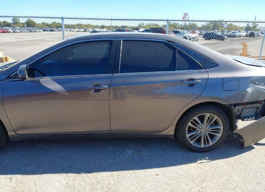 Photo 14 of 2017 Toyota Camry SE (VIN 4T1BF1FK1HU639753)