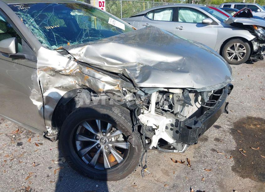 Photo 6 of 2017 Toyota Camry XLE (VIN 4T1BF1FK1HU642281)