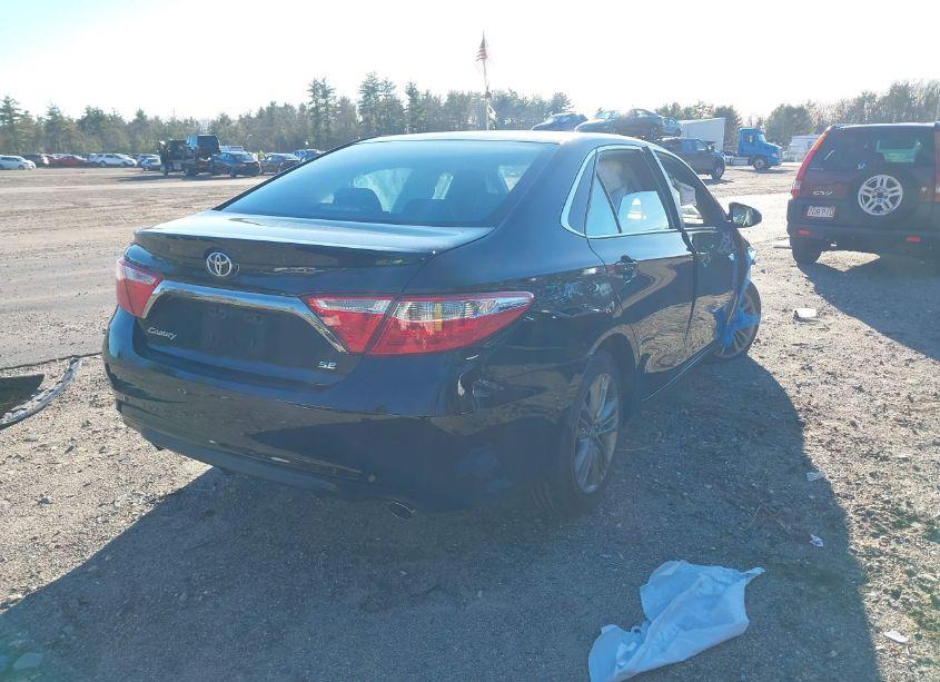 Photo 4 of 2017 Toyota Camry SE (VIN 4T1BF1FK1HU658500)