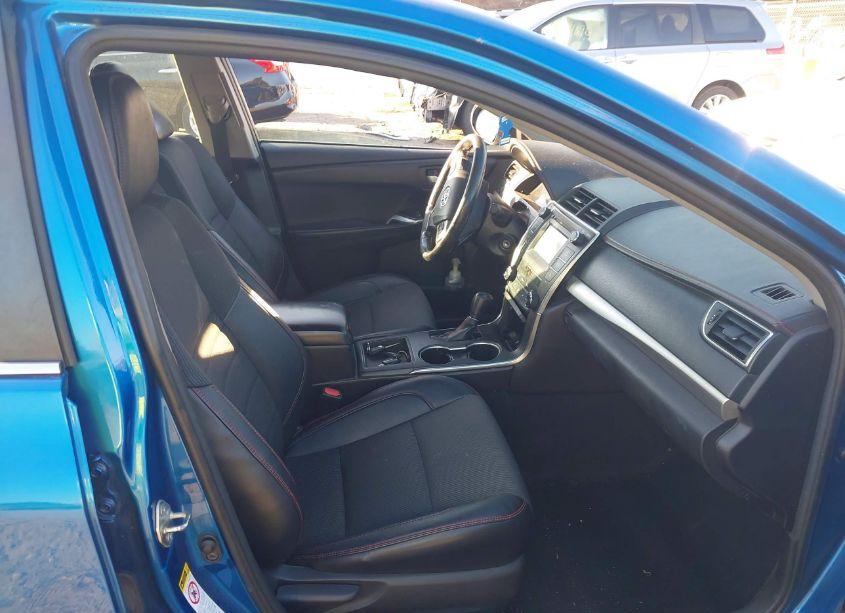 Photo 5 of 2017 Toyota Camry SE (VIN 4T1BF1FK1HU658772)