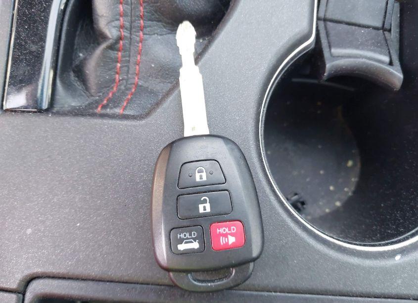 Photo 11 of 2017 Toyota Camry SE (VIN 4T1BF1FK1HU665530)