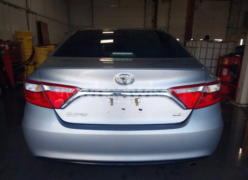 Photo 17 of 2017 Toyota Camry LE (VIN 4T1BF1FK1HU666581)
