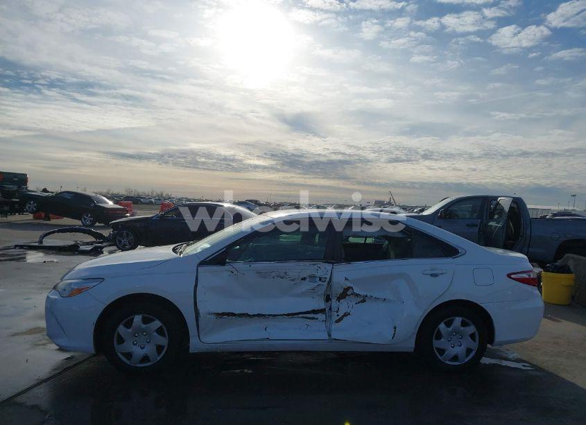 Photo 14 of 2017 Toyota Camry LE (VIN 4T1BF1FK1HU670453)