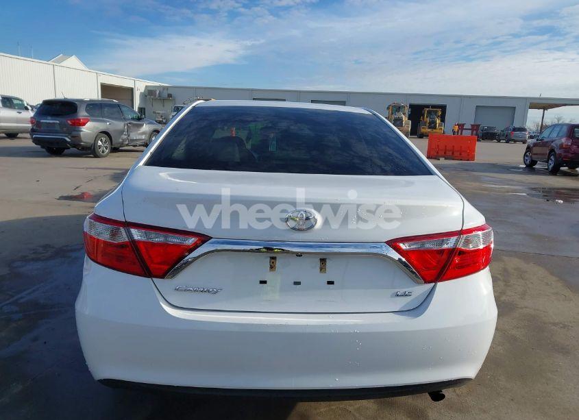 Photo 16 of 2017 Toyota Camry LE (VIN 4T1BF1FK1HU670453)