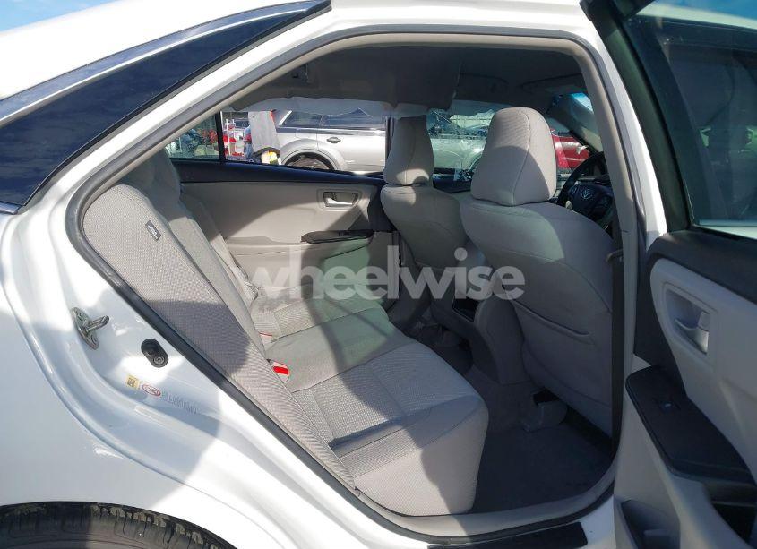 Photo 8 of 2017 Toyota Camry LE (VIN 4T1BF1FK1HU670453)