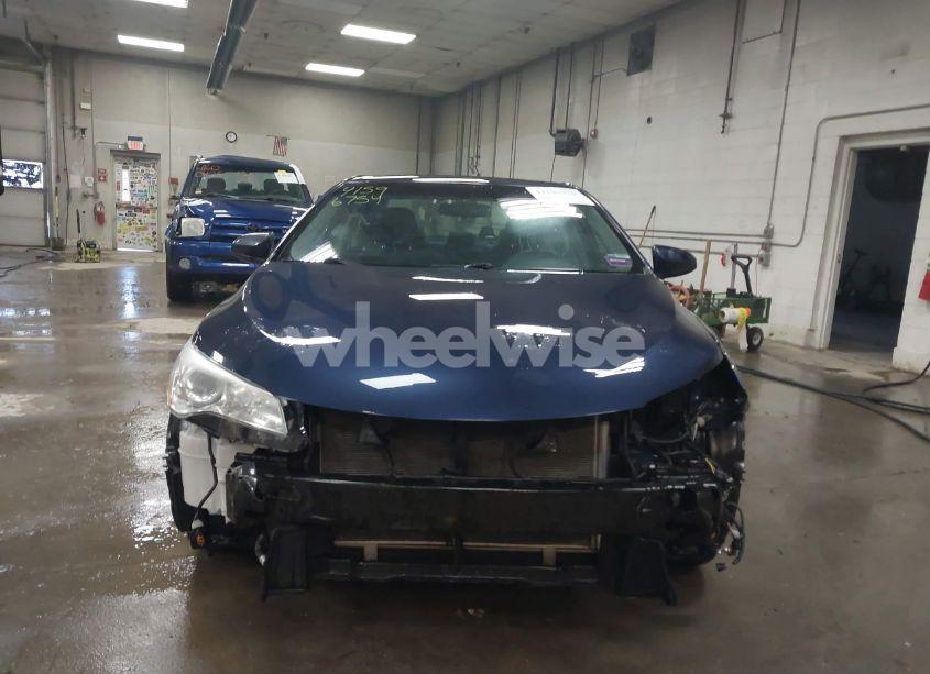 Photo 13 of 2017 Toyota Camry LE (VIN 4T1BF1FK1HU672526)