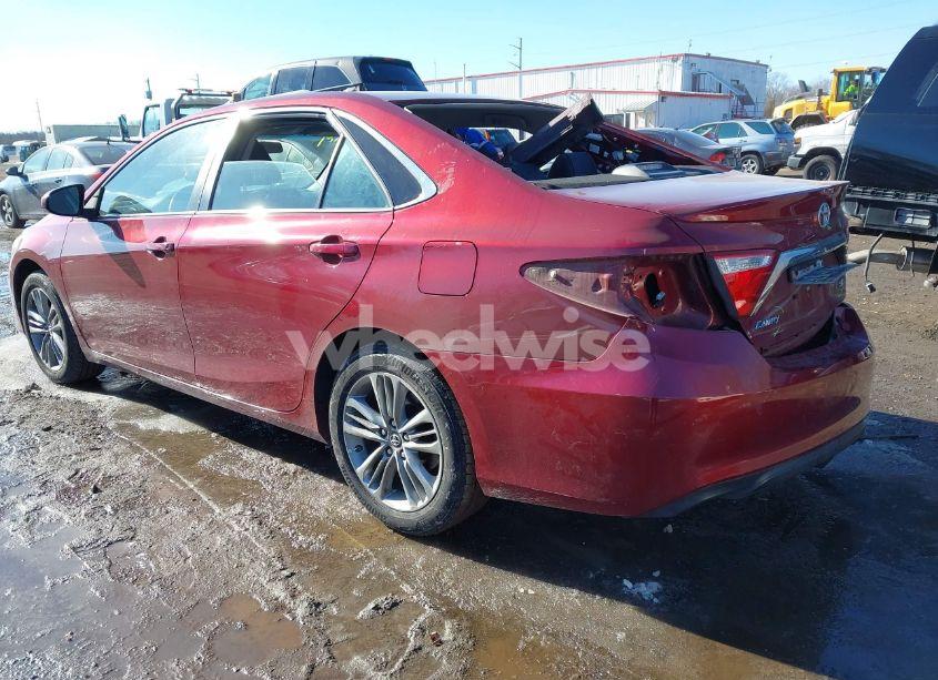 Photo 3 of 2017 Toyota Camry SE (VIN 4T1BF1FK1HU679024)