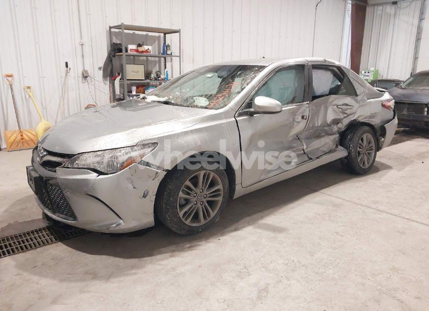 Photo 2 of 2017 Toyota Camry SE (VIN 4T1BF1FK1HU683462)