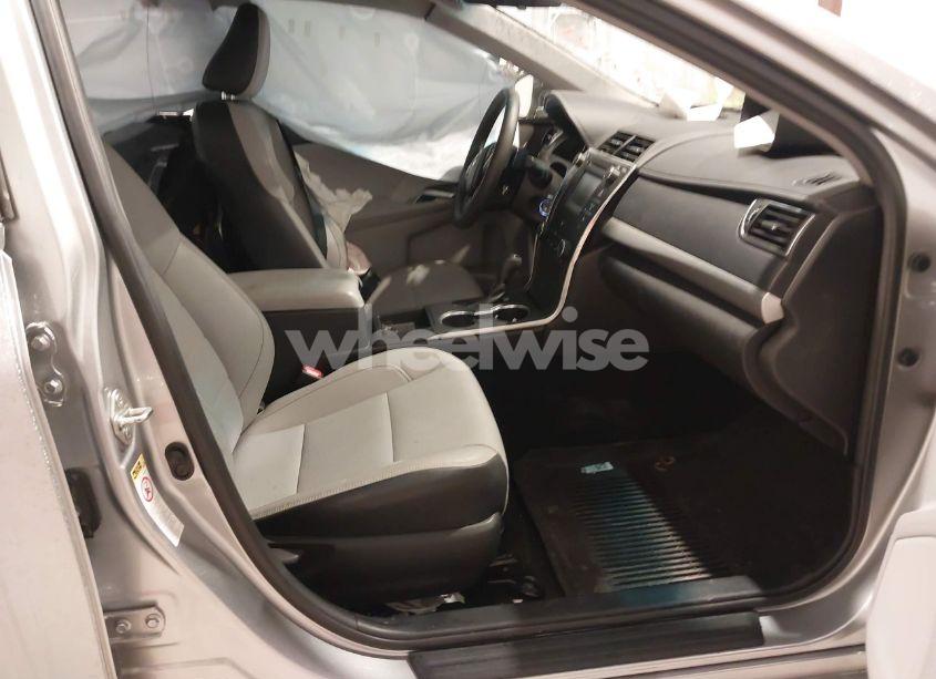 Photo 5 of 2017 Toyota Camry SE (VIN 4T1BF1FK1HU683462)