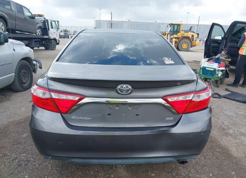 Photo 16 of 2017 Toyota Camry SE (VIN 4T1BF1FK1HU686071)