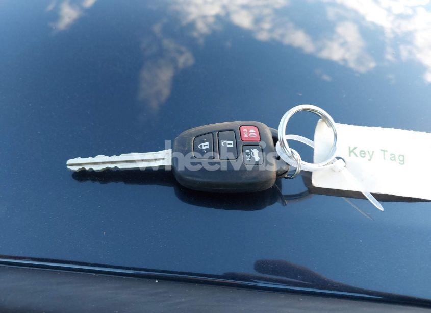 Photo 11 of 2017 Toyota Camry LE (VIN 4T1BF1FK1HU687723)