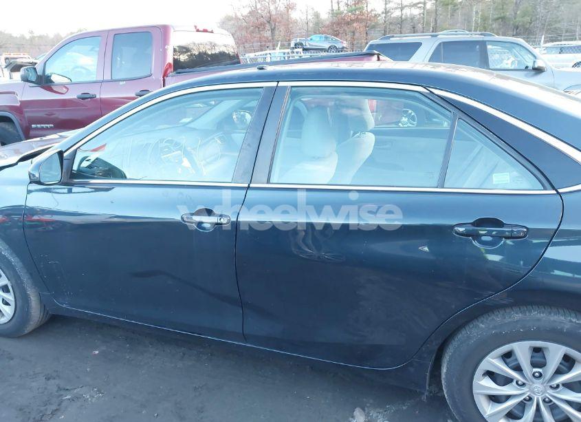 Photo 14 of 2017 Toyota Camry LE (VIN 4T1BF1FK1HU687723)